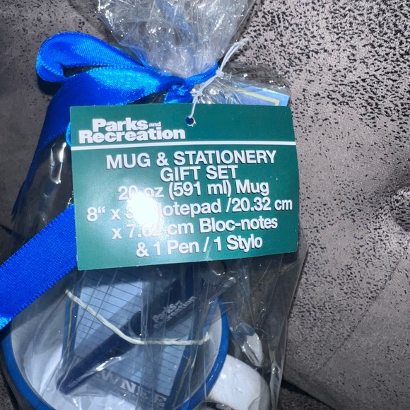 🚀2 for $20 Parks and Recreation Pawnee Indiana mug and stationary gift set - Picture 4 of 4